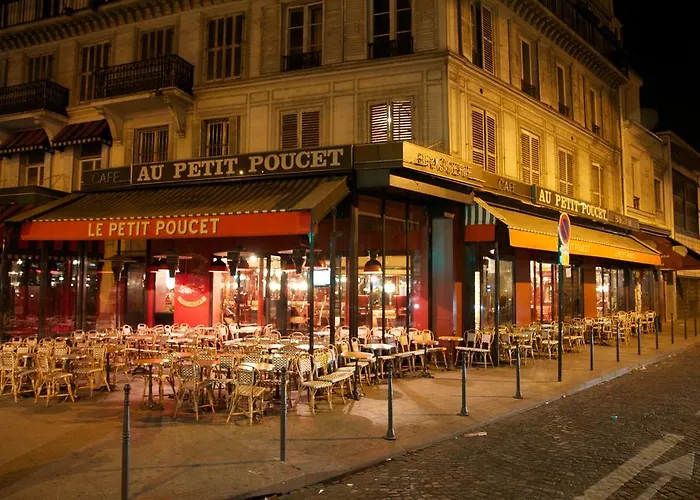 The Blue House * Paris