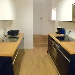 The Blue House פריז